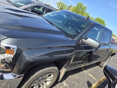 2018 Chevrolet Silverado 1500 — interior view