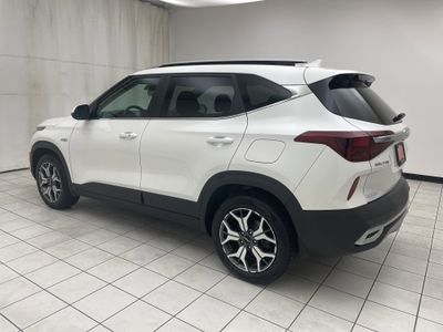 2023 Kia Seltos — side profile view
