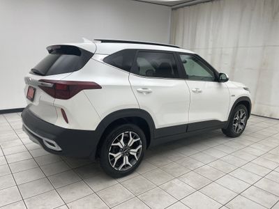 2023 Kia Seltos — interior view