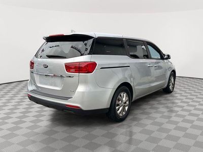 2020 Kia Sedona — side profile view