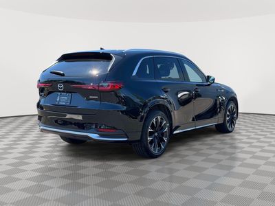 2025 Mazda Mazda CX-90 — detail view