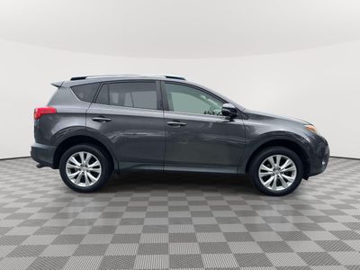 2013 Toyota RAV4 — detail view