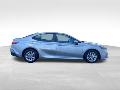 2025 Toyota Camry — detail view