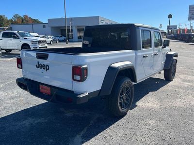 2025 Jeep Gladiator — rear three-quarter view