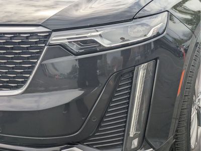 2022 Cadillac XT6 — detail view
