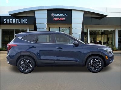 2025 Kia Seltos — side profile view