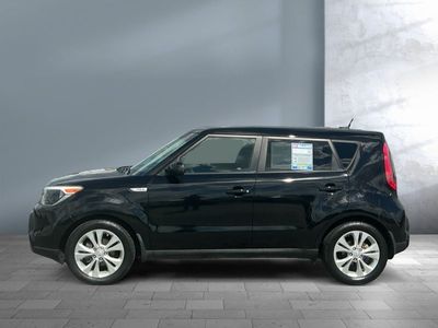 2016 Kia Soul — rear three-quarter view