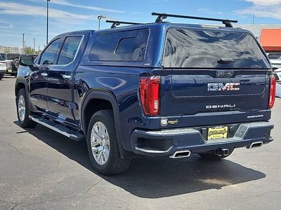 2022 GMC Sierra 1500 — interior view