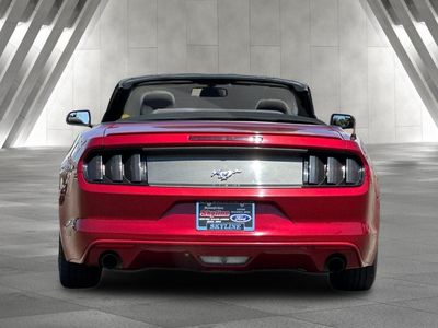2016 Ford Mustang — detail view