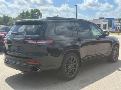 2025 Jeep Grand Cherokee L — detail view