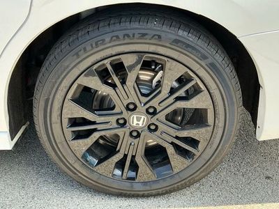 2025 Honda Odyssey — detail view