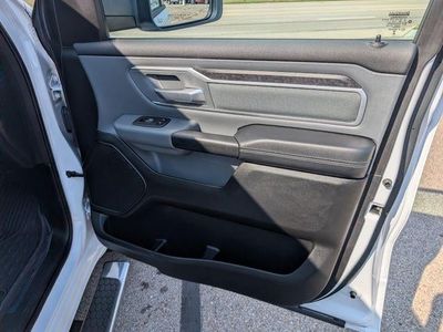 2023 RAM 1500 — detail view