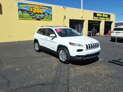 2016 Jeep Cherokee — rear three-quarter view