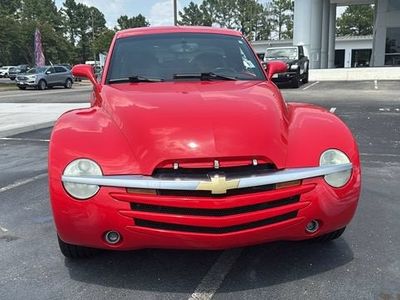 2004 Chevrolet SSR — side profile view