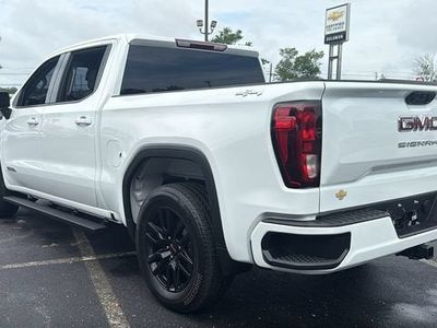 2024 GMC Sierra 1500 — detail view