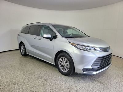 2021 Toyota Sienna — interior view