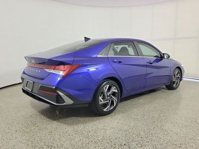 2024 Hyundai Elantra — detail view