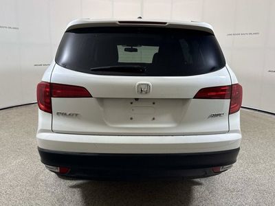2017 Honda Pilot — rear three-quarter view