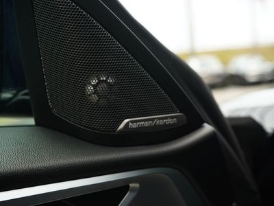 2023 BMW i4 — detail view
