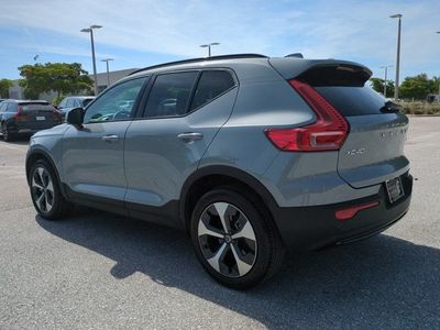 2026 Volvo XC40 — detail view
