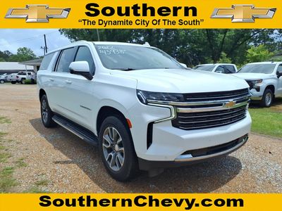 2022 Chevrolet Suburban — interior view