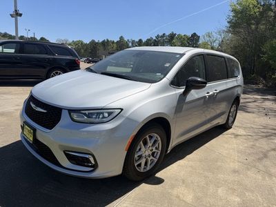 2024 Chrysler Pacifica — rear three-quarter view