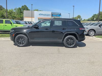 2026 Jeep Grand Cherokee — side profile view