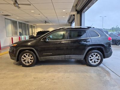 2017 Jeep Cherokee — rear three-quarter view