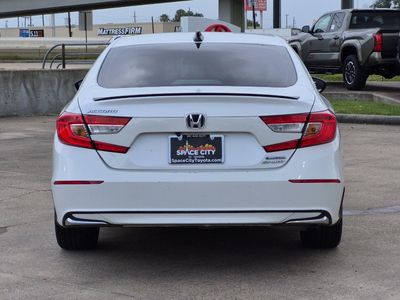 2022 Honda Accord — detail view