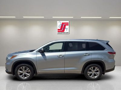 2015 Toyota Highlander — side profile view
