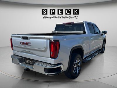2022 GMC Sierra 1500 — detail view