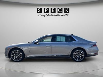 2025 Genesis G90 — side profile view