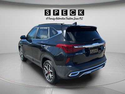 2022 Kia Seltos — rear three-quarter view