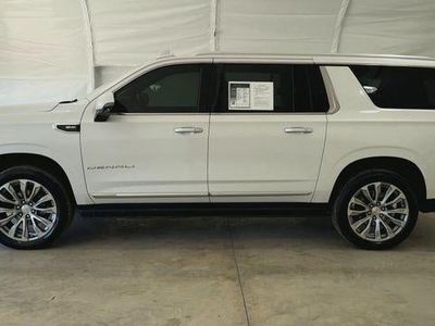 2021 GMC Yukon XL — detail view