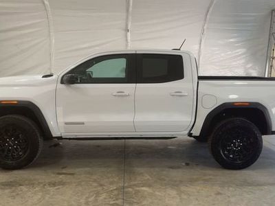 2026 GMC Canyon — detail view