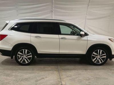 2016 Honda Pilot — detail view