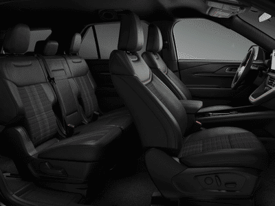 2026 Ford Explorer — detail view