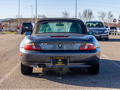 2000 BMW Z3 — detail view