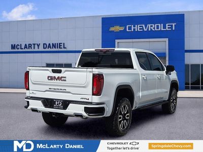 2023 GMC Sierra 1500 — detail view