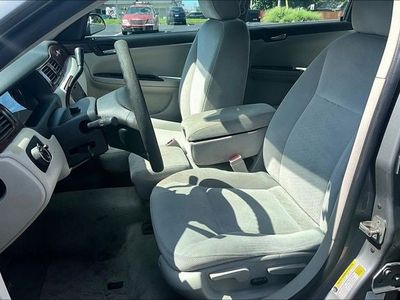 2008 Chevrolet Impala — interior view