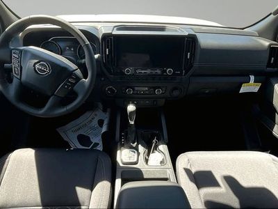 2026 Nissan Frontier — detail view