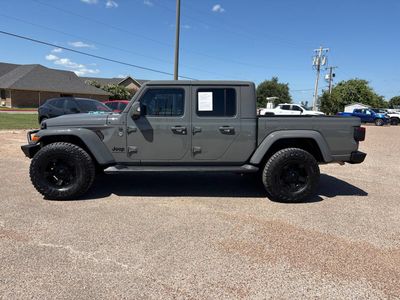 2023 Jeep Gladiator — side profile view