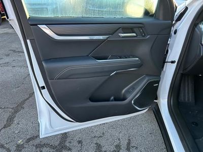 2026 GMC Acadia — detail view