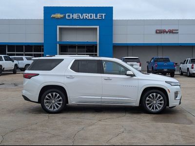 2022 Chevrolet Traverse — side profile view
