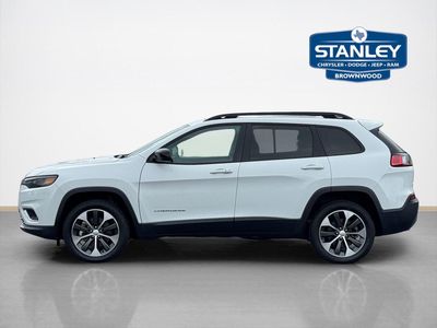 2022 Jeep Cherokee — interior view