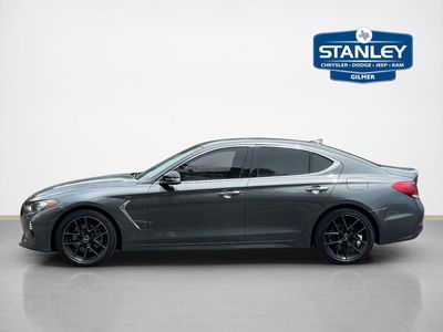 2020 Genesis G70 — interior view