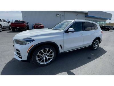 2023 BMW X5 — detail view