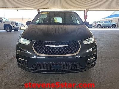 2023 Chrysler Pacifica — interior view
