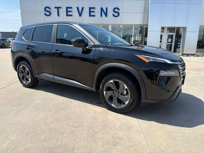 2025 Nissan Rogue — side profile view