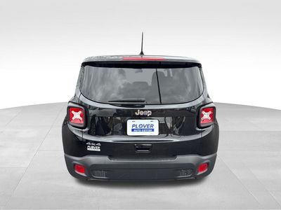 2023 Jeep Renegade — detail view